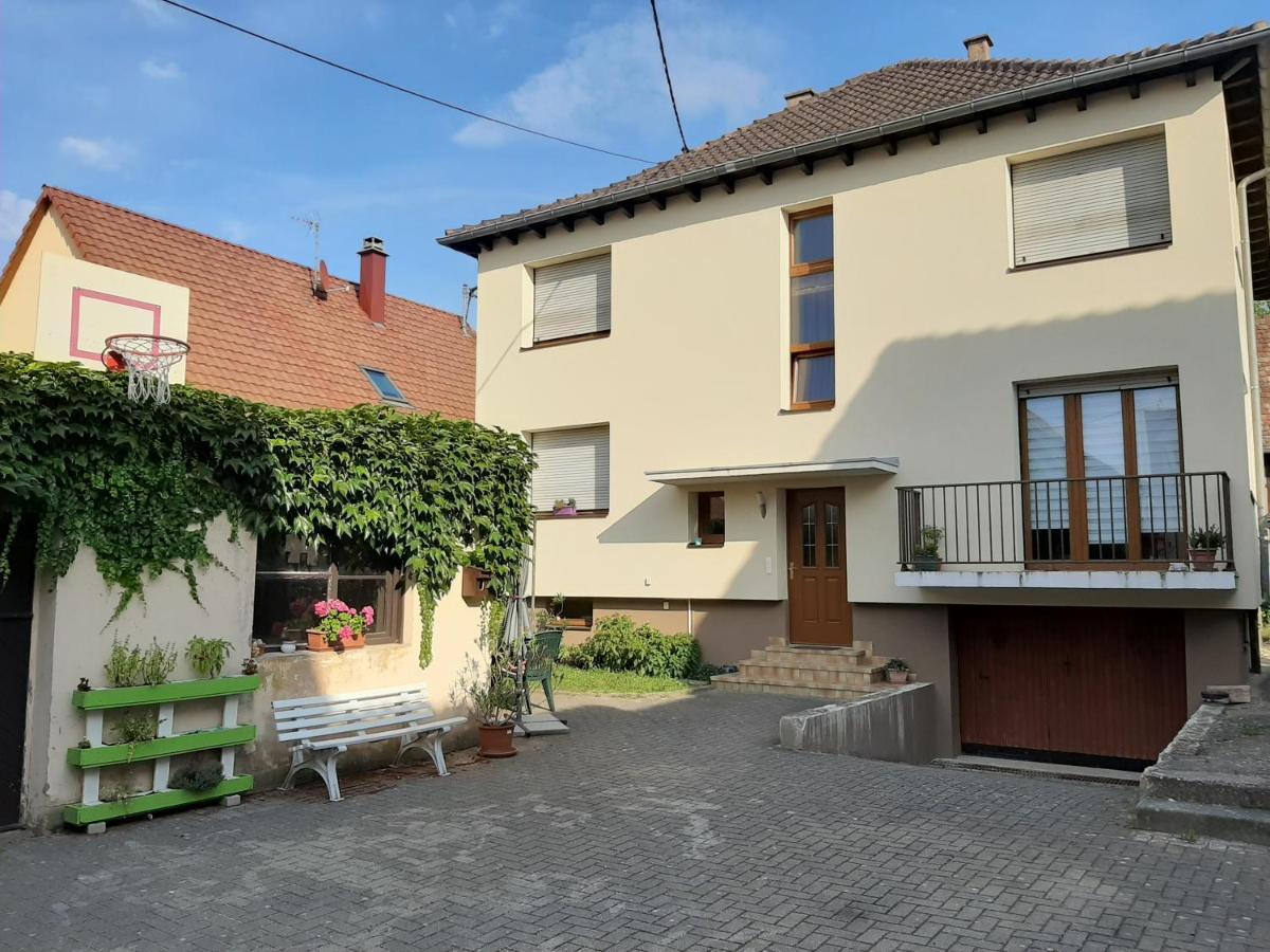 Les Chambres De Marthe Et Gerard Lipsheim Exterior foto