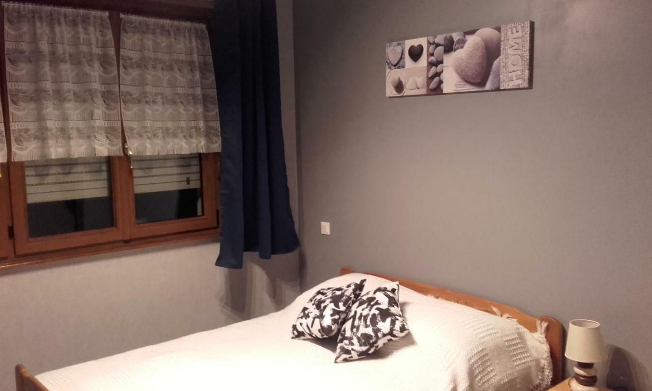 Les Chambres De Marthe Et Gerard Lipsheim Exterior foto